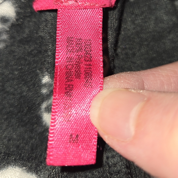 Hot Kiss Women's M Cropped Fleece Skull Joggers - Picture 7 of 11